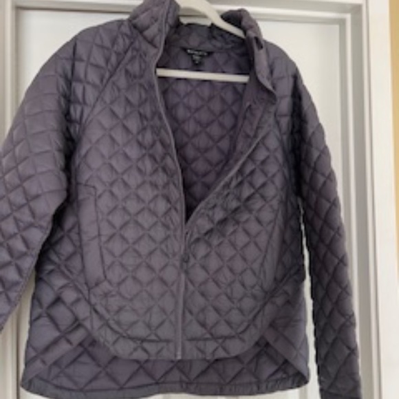 Athleta Whisper Featherless Puffer Jacket - Picture 3 of 7